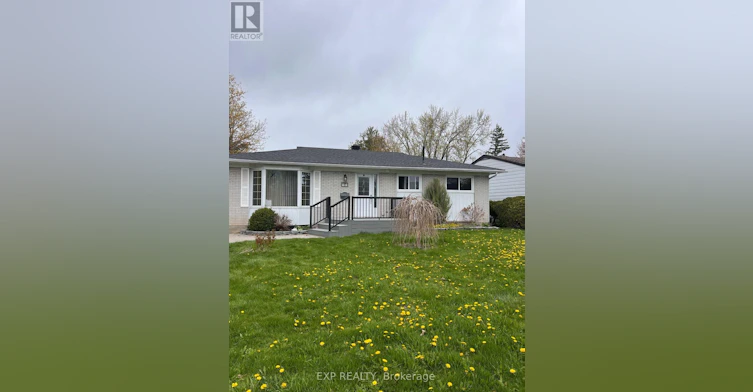 1-17 Canfield Road, Ottawa, ON, K2H 5S7