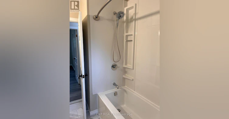 1-17 Canfield Road, Ottawa, ON, K2H 5S7 - 23