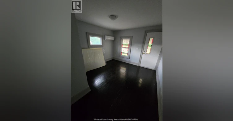 924 Pierre, Windsor, ON, N9A 2K9 - 4