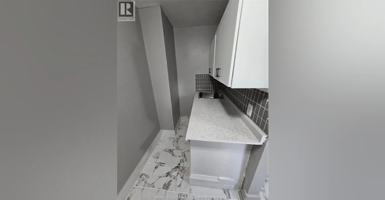 924 Pierre, Windsor, ON, N9A 2K9 - 6