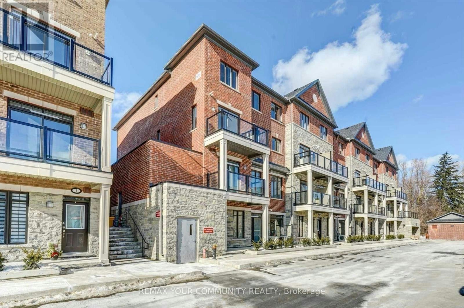 21-196 Pine Grove Road W, Vaughan, ON, L4L 2H2