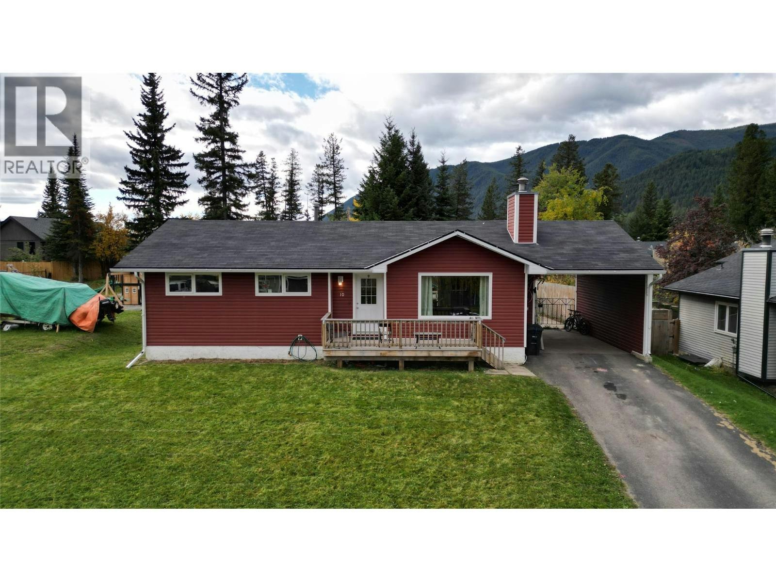 10 Cascade Crescent, Elkford, BC, V0B 1H0