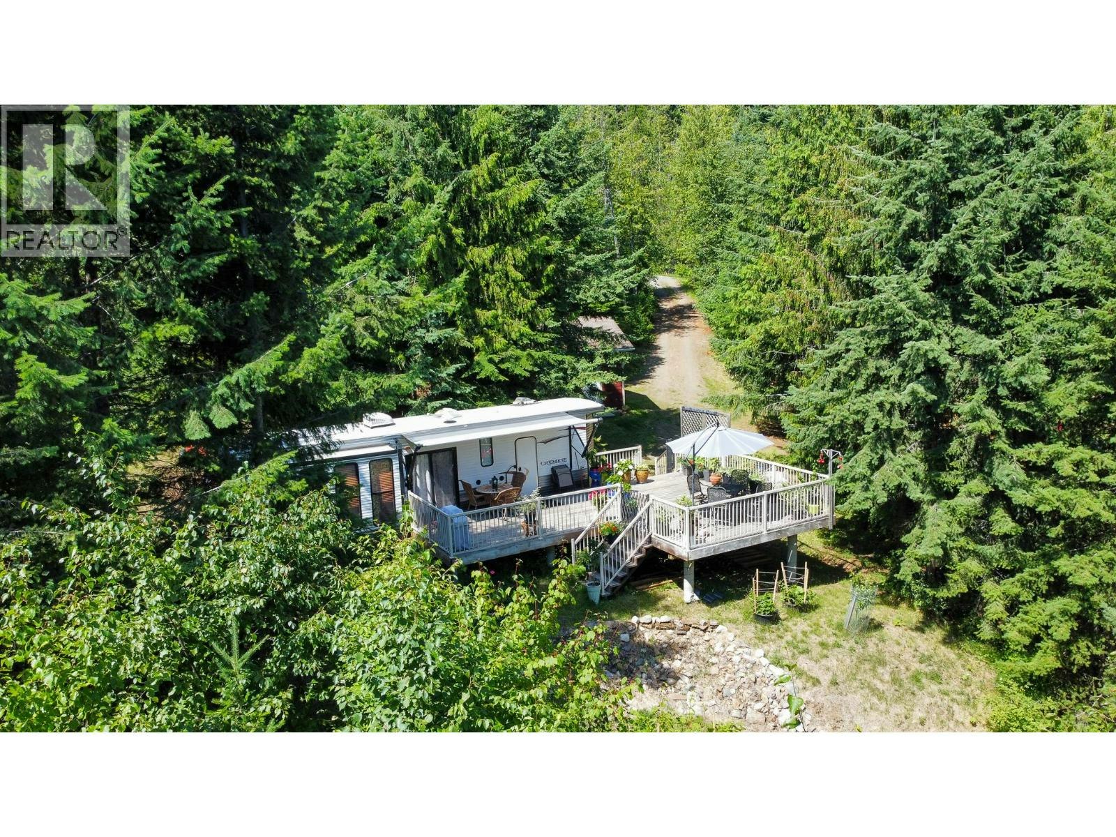 6240 Lake Street, Kaslo, BC, V0G 1M0