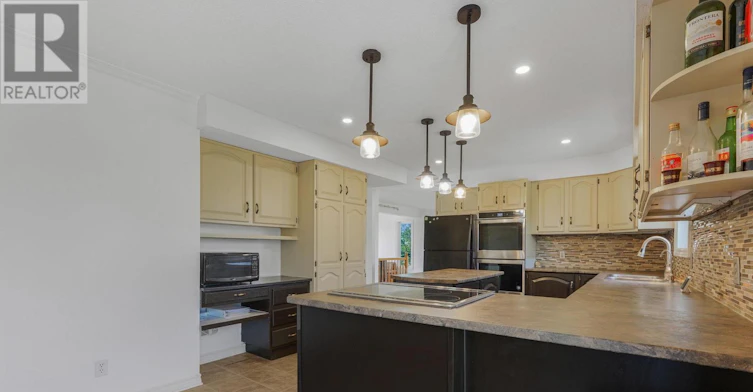 1361 500 Route, Russell, ON, K0A 1W0 - 9