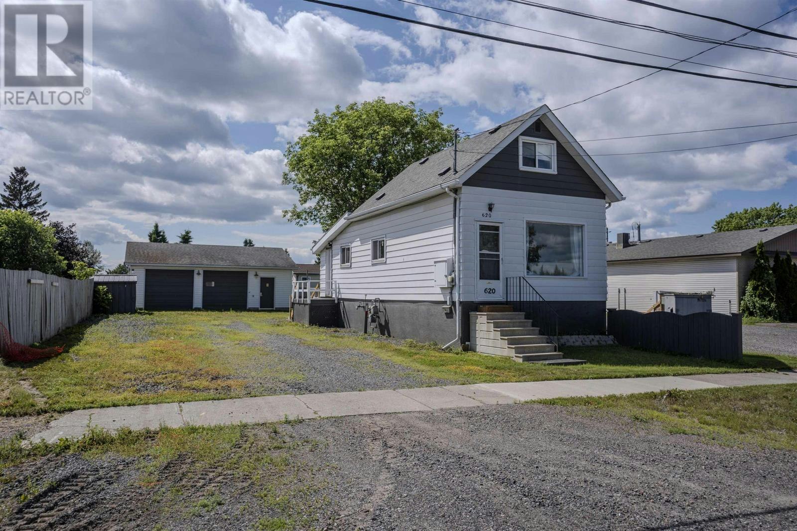 620 High Street S, Thunder Bay, ON, P7B 3N2