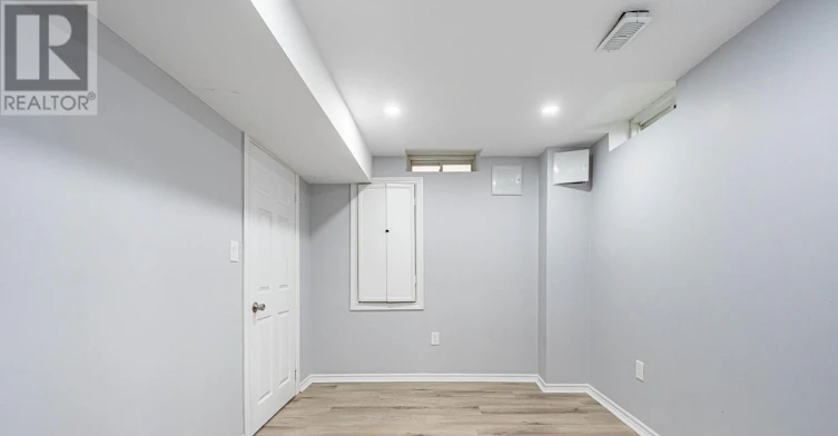 419 Rossland Road E, Ajax, ON, L1Z 0M7 - 44