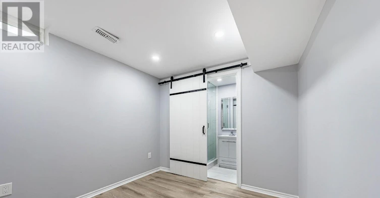 419 Rossland Road E, Ajax, ON, L1Z 0M7 - 42
