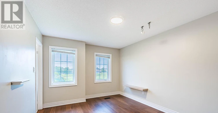 419 Rossland Road E, Ajax, ON, L1Z 0M7 - 25