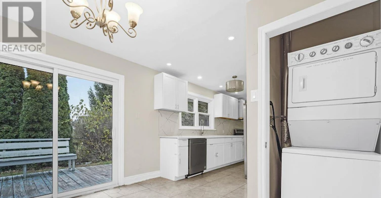 MAIN LEVEL-5866 Valley Way, Niagara Falls, ON, L2E 1Y1 - 10