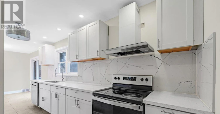 MAIN LEVEL-5866 Valley Way, Niagara Falls, ON, L2E 1Y1 - 9