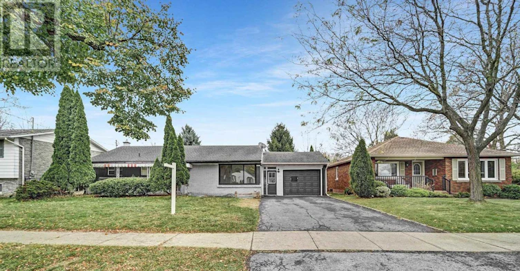 MAIN LEVEL-5866 Valley Way, Niagara Falls, ON, L2E 1Y1