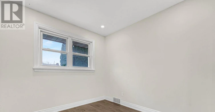 MAIN LEVEL-5866 Valley Way, Niagara Falls, ON, L2E 1Y1 - 11