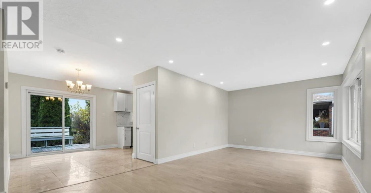 MAIN LEVEL-5866 Valley Way, Niagara Falls, ON, L2E 1Y1 - 4