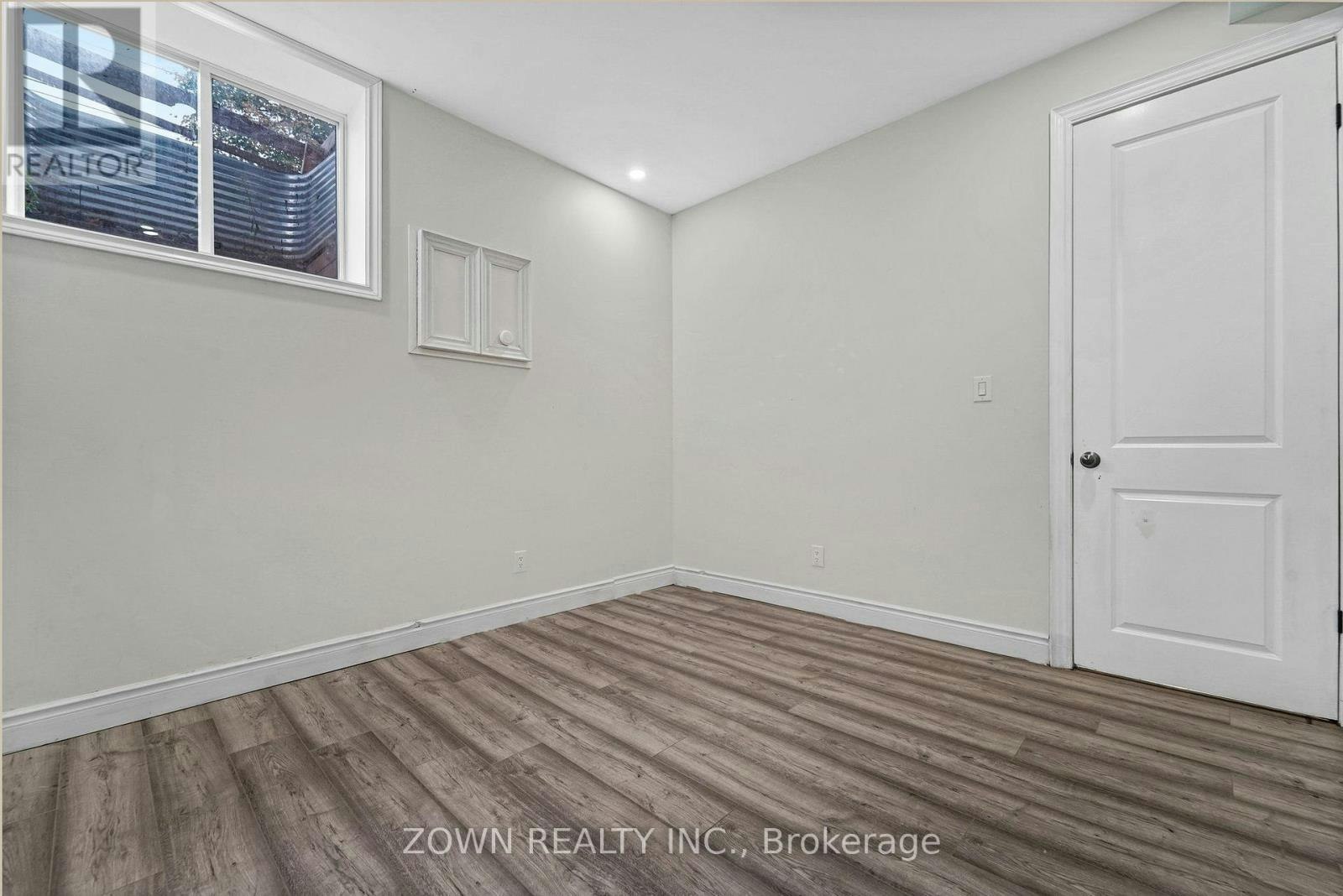 LOWER UNIT-5866 Valley Way, Niagara Falls, ON, L2E 1Y1 - 9