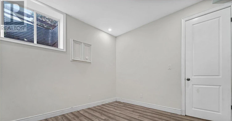 LOWER UNIT-5866 Valley Way, Niagara Falls, ON, L2E 1Y1 - 9