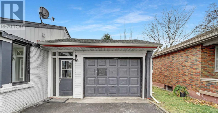 LOWER UNIT-5866 Valley Way, Niagara Falls, ON, L2E 1Y1 - 2