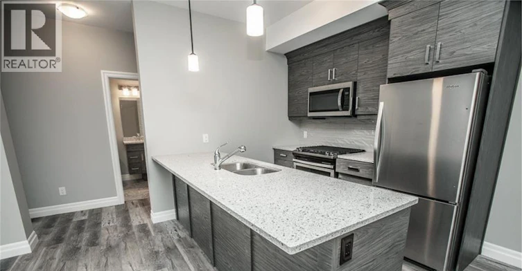 205-5840 Newman, Lasalle, ON, N9H 1S5 - 5