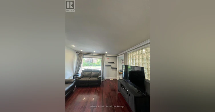 6 Harrington Crescent, Toronto, ON, M2M 2Y5 - 6