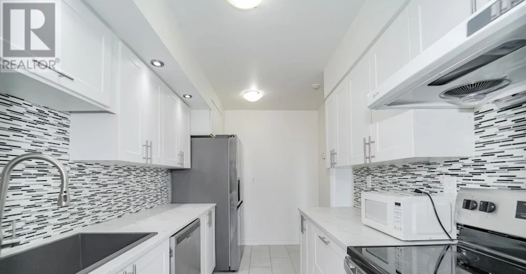 407-301 Prudential Drive, Toronto, ON, M1P 4V3 - 15