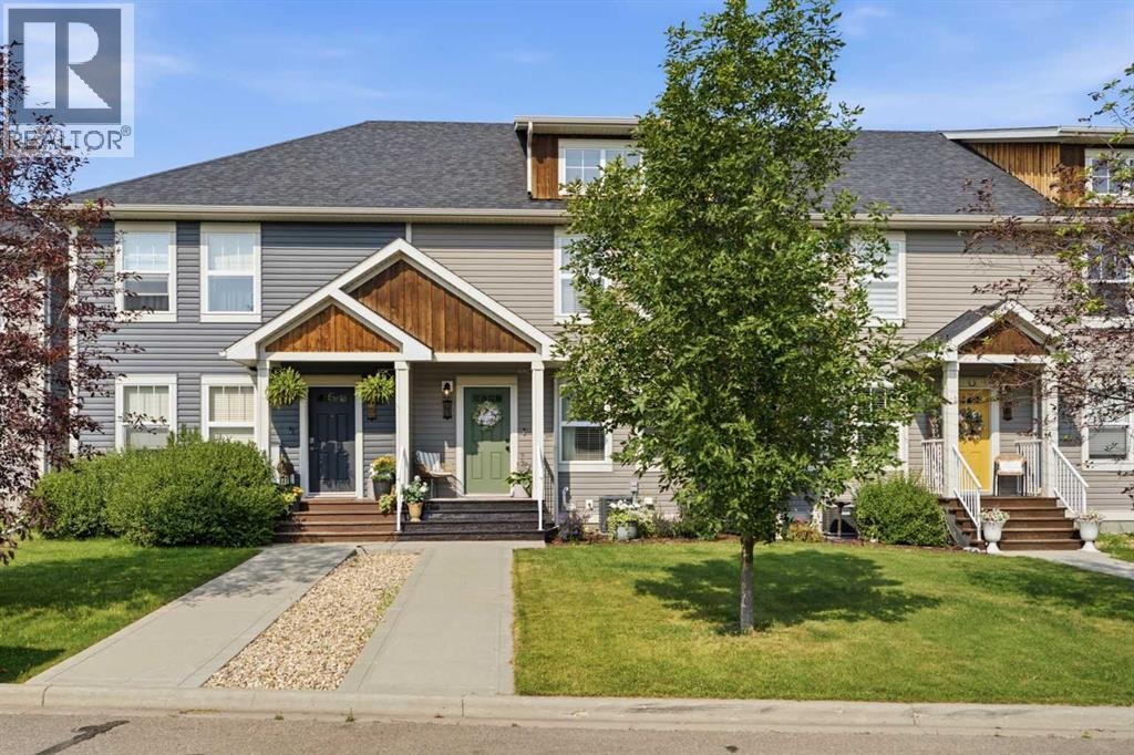 14 Reid Court, Sylvan Lake, AB, T4S 0L9