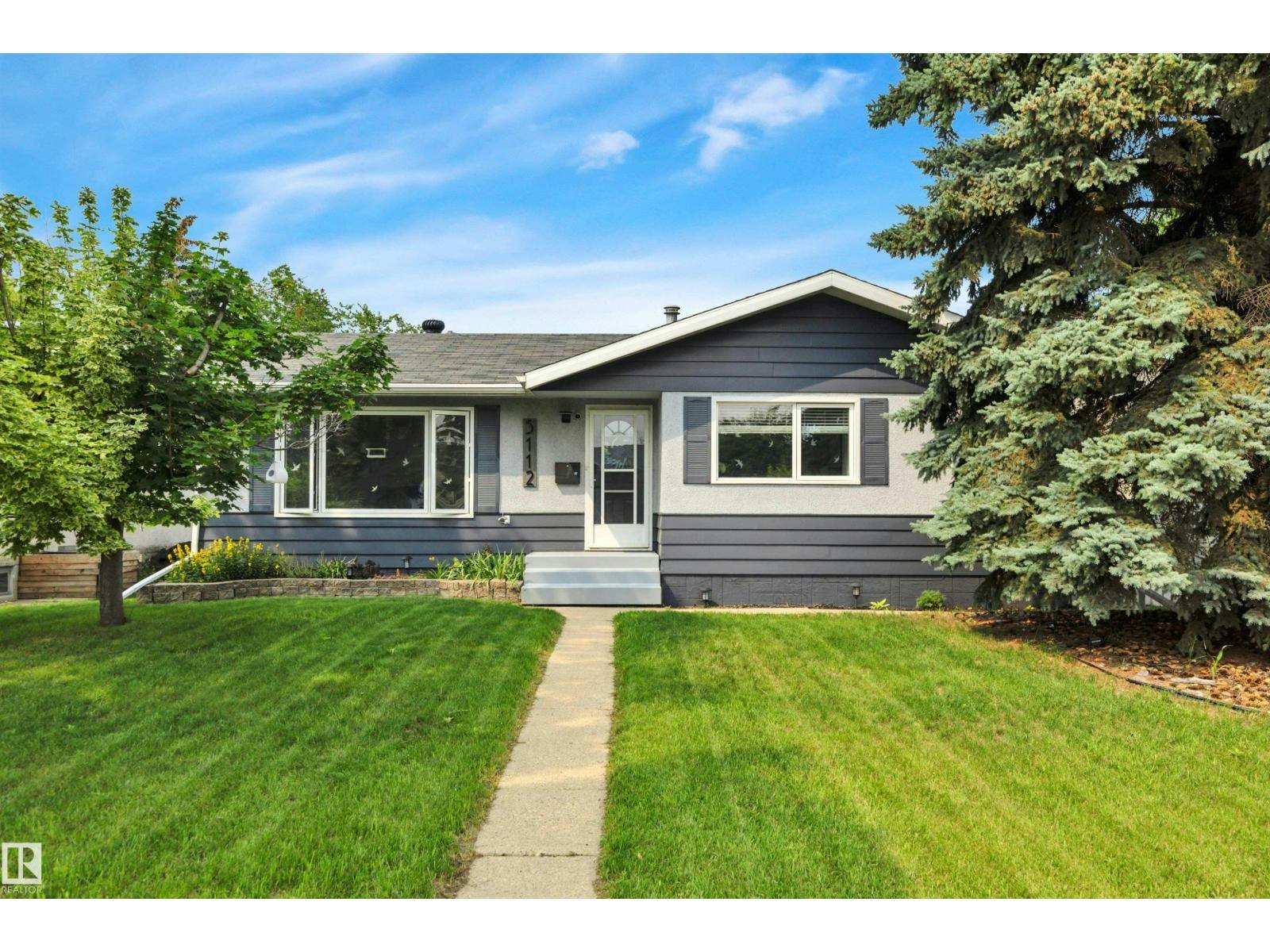 5112 43 Avenue, Leduc, AB, T9E 5A4
