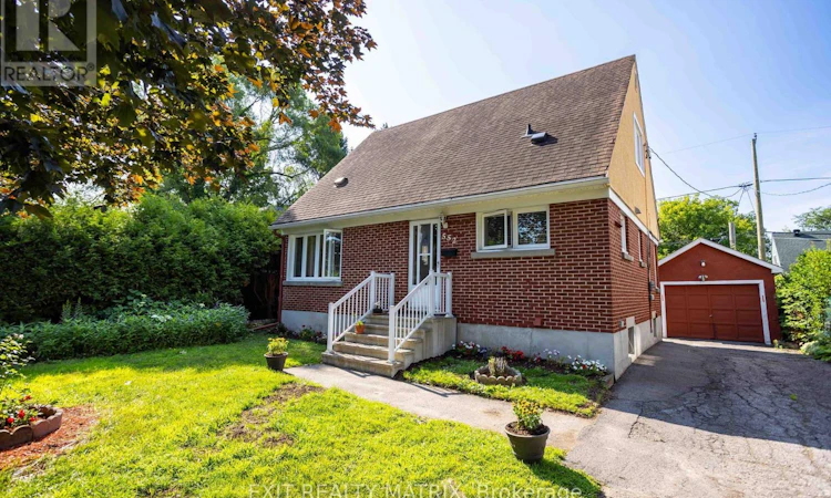 552 Dunbrack Street