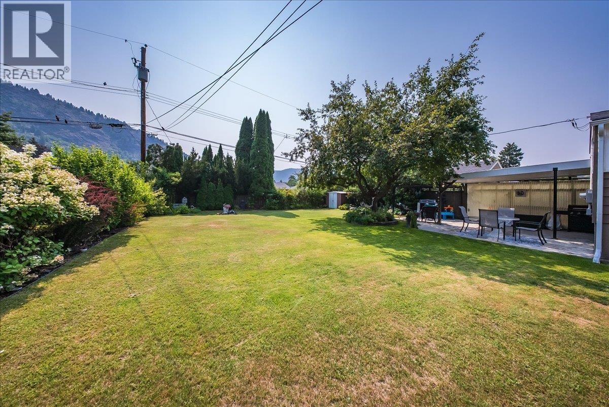 1112 Marianna Crescent, Trail, BC, V1R 1C7 - 40
