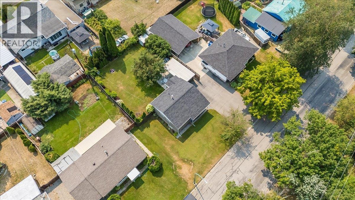 1112 Marianna Crescent, Trail, BC, V1R 1C7 - 47