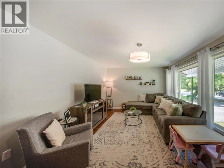 1112 Marianna Crescent, Trail, BC, V1R 1C7 - 6