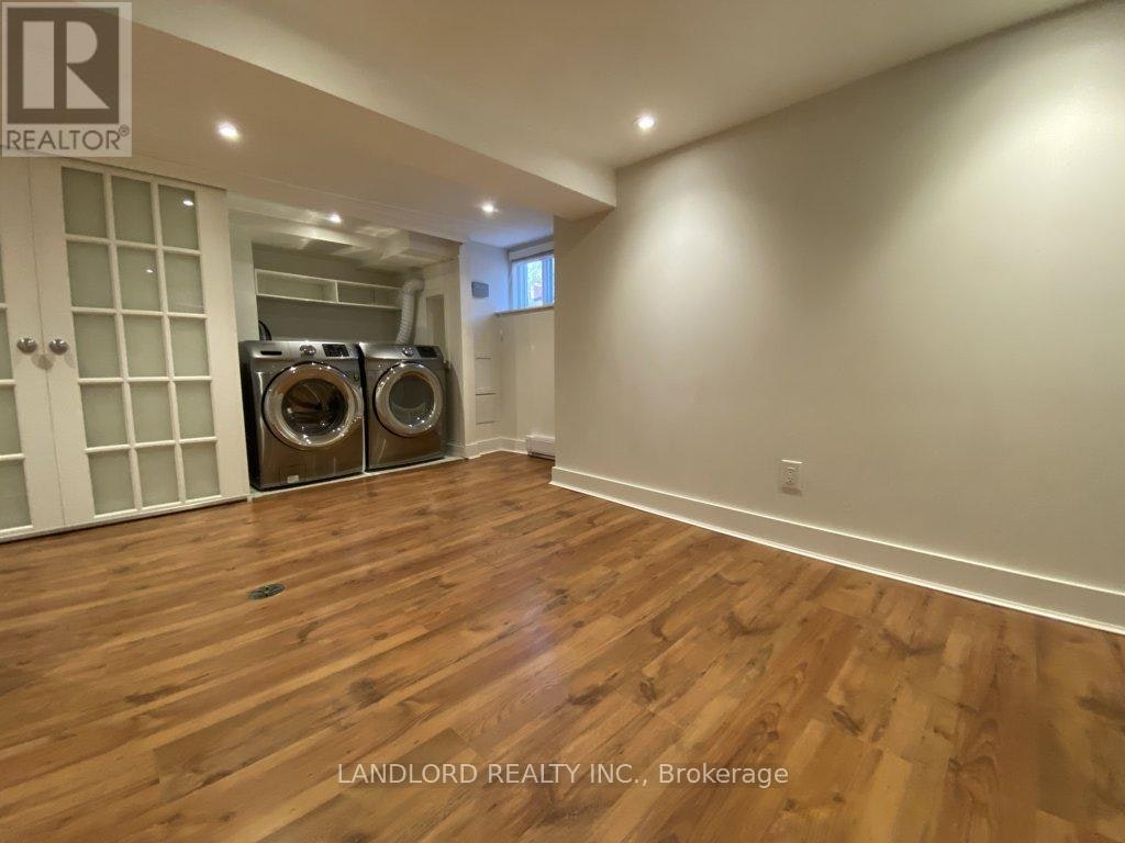 22 Lorindale Avenue, Toronto, ON, M5M 3C2 - 30