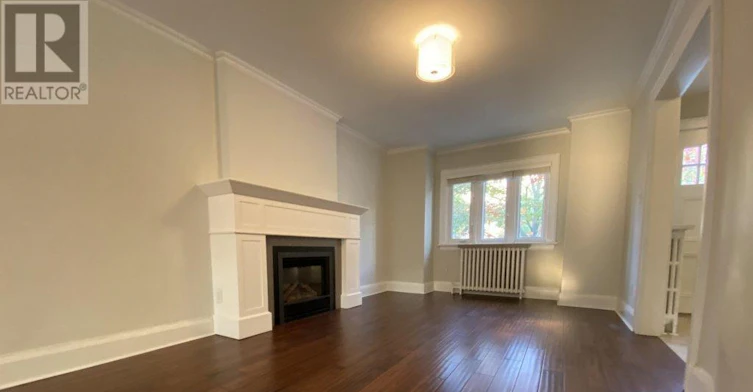 22 Lorindale Avenue, Toronto, ON, M5M 3C2 - 9