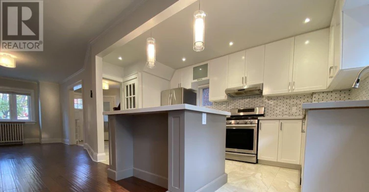22 Lorindale Avenue, Toronto, ON, M5M 3C2 - 2