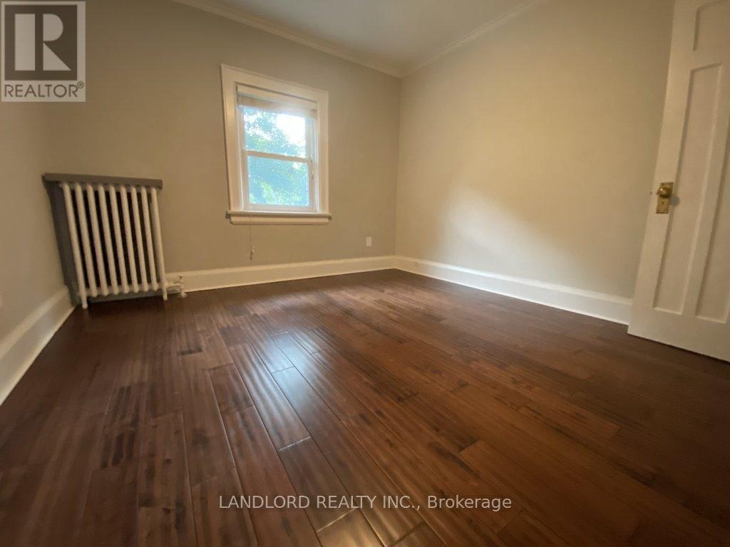 22 Lorindale Avenue, Toronto, ON, M5M 3C2 - 23