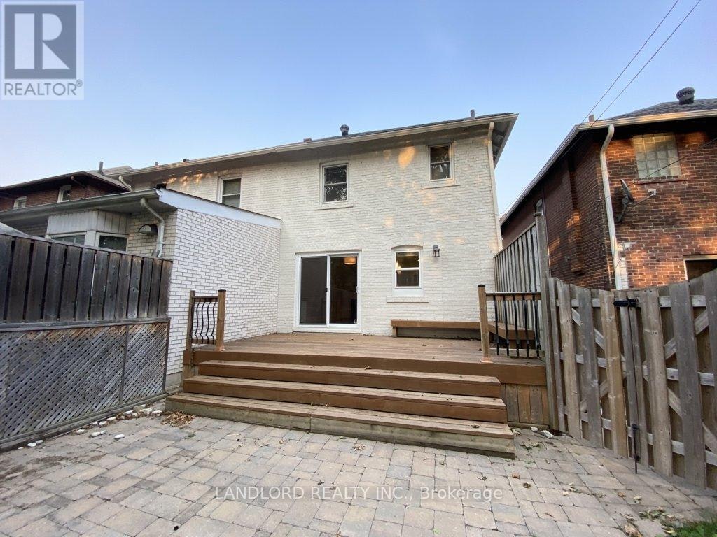 22 Lorindale Avenue, Toronto, ON, M5M 3C2 - 36