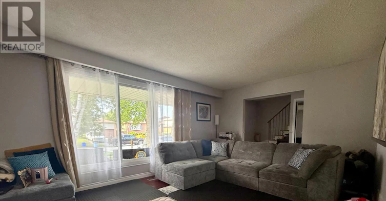 906 Cecylia Court, Pickering, ON, L1W 2Y1 - 5