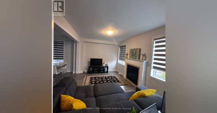 11 Jinnah Avenue, Markham, ON, L3S 0G2 - 3
