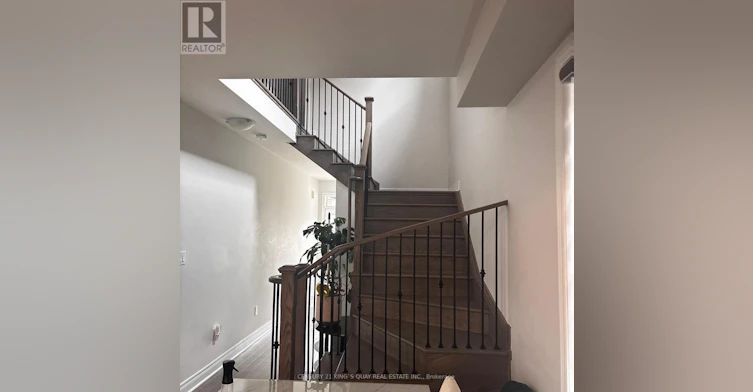 11 Jinnah Avenue, Markham, ON, L3S 0G2 - 9