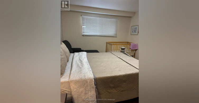 7426 Catalpa Road, Mississauga, ON, L4T 2T3 - 19