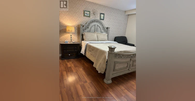 7426 Catalpa Road, Mississauga, ON, L4T 2T3 - 15
