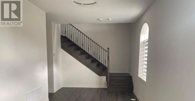 460 Silver Maple Road, Oakville, ON, L6H 3P5 - 3