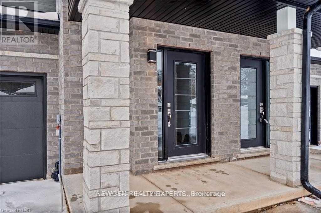 4855 Pettit Avenue, Niagara Falls, ON, L2E 0B7 - 4
