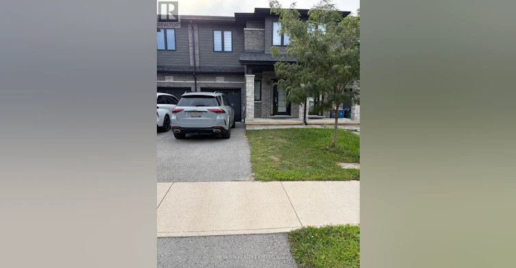 4855 Pettit Avenue, Niagara Falls, ON, L2E 0B7 - 2