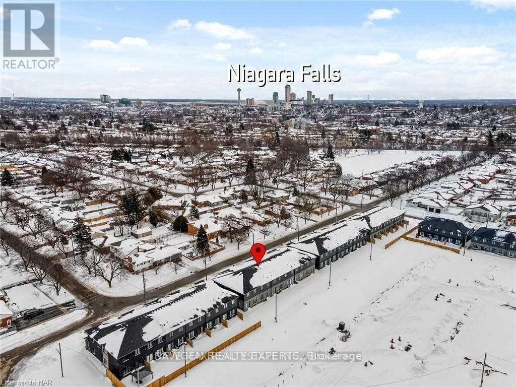 4855 Pettit Avenue, Niagara Falls, ON, L2E 0B7 - 3