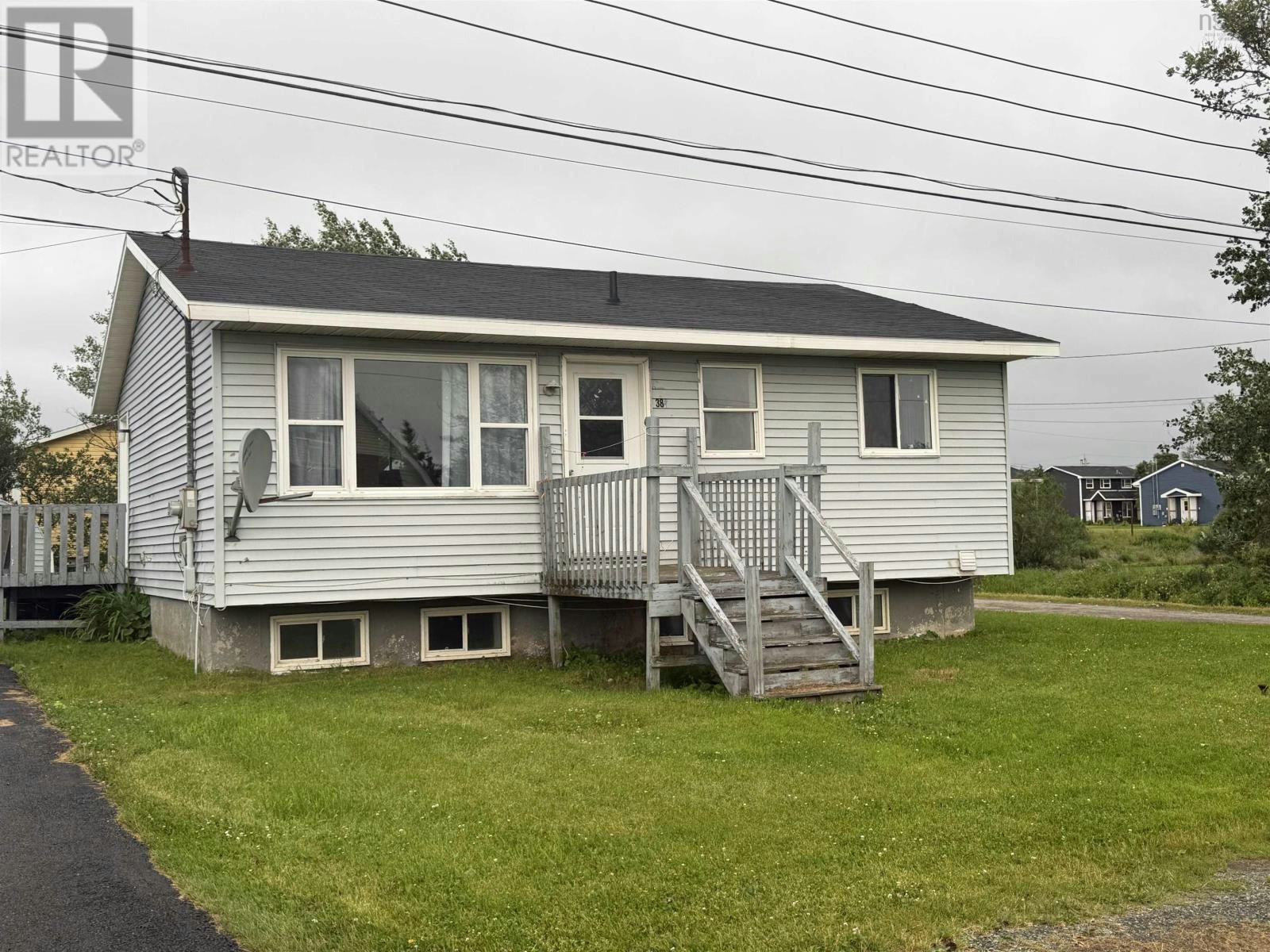 384 Fourteenth Street, New Waterford, NS, B1H 4V8