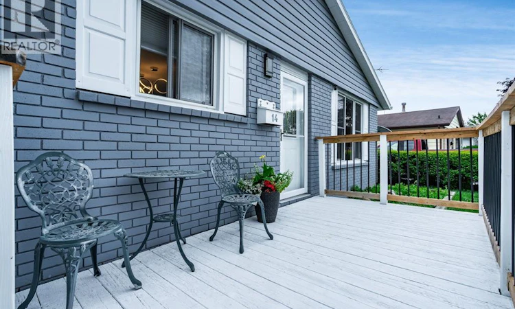 14 Greenbriar Trail