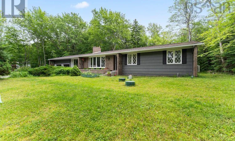 77 Fletcher Drive