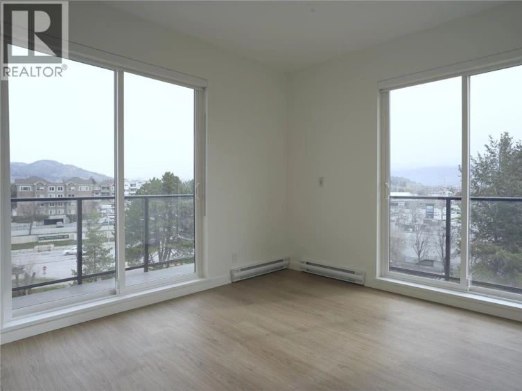 418-1380 Pridham Avenue, Kelowna, BC, V1Y 6B8 - 2