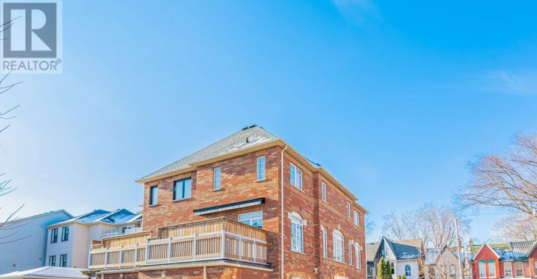 102 Natalie Place, Toronto, ON, M4M 3P7