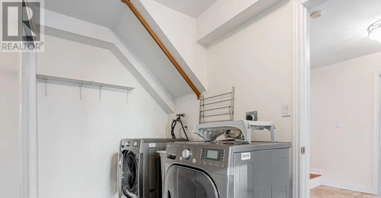 102 Natalie Place, Toronto, ON, M4M 3P7 - 9