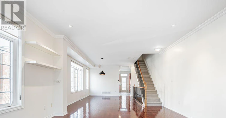 102 Natalie Place, Toronto, ON, M4M 3P7 - 16